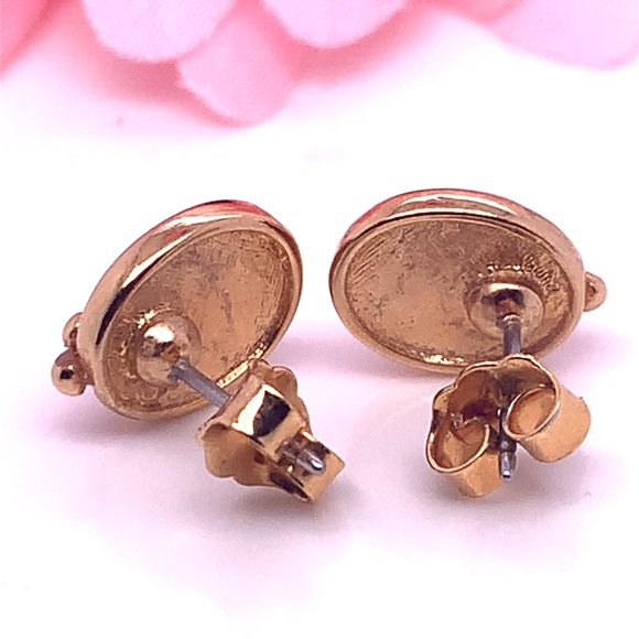 Elegant Opal Stud Earrings - Picture 4 of 4